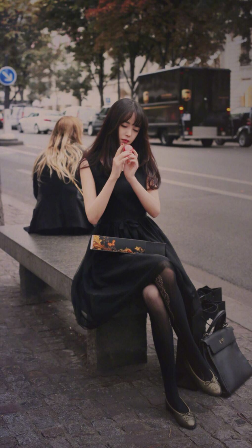 纽卡斯尔中锋背身支点作用明显,纽卡斯尔主客场球衣